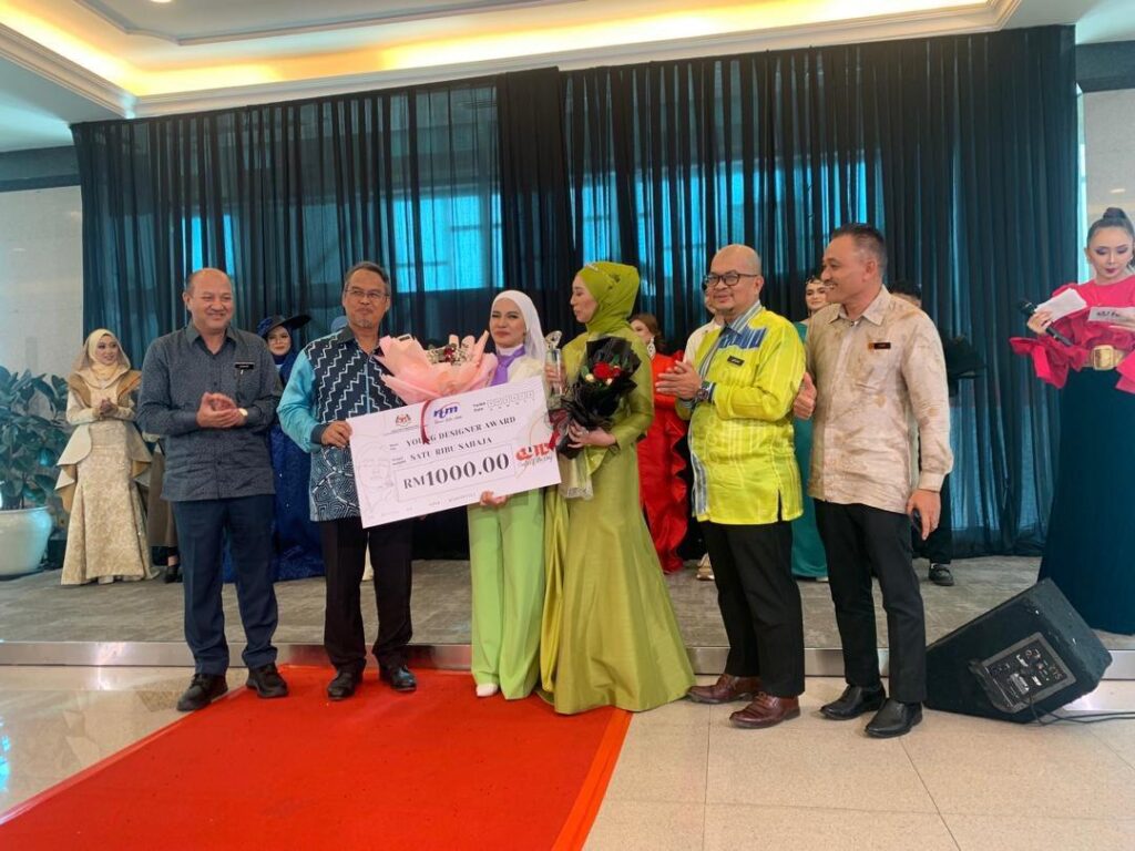 Shamimi Fazrieyana Zainun Pemenang Program Realiti Outfit Of The Day (OOTD)