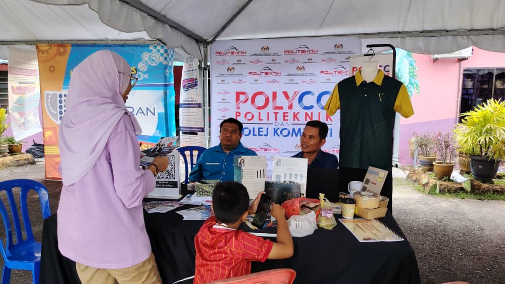Reruai Polycc Zon Johor Di Sambutan Hari Peneroka Felda Madani Negeri Johor 2025
